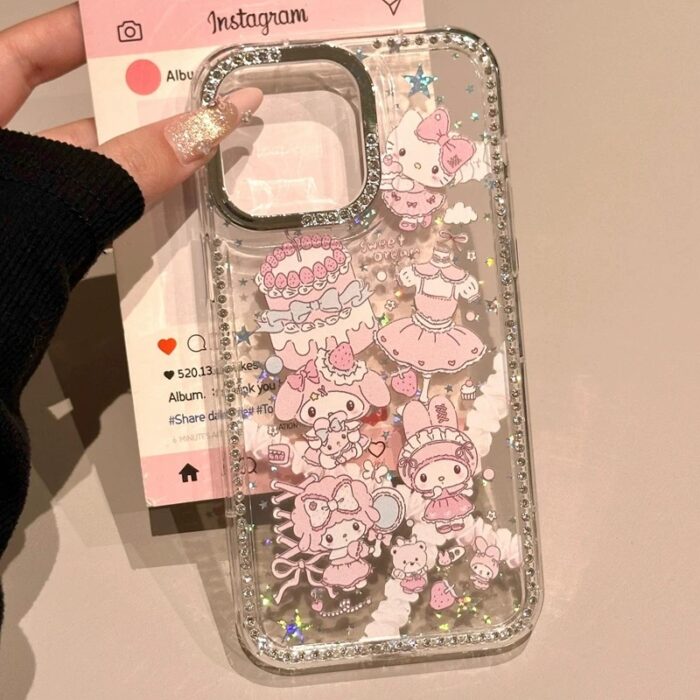 Cartoon diamond edge strawberry cake hello kitty melodi with pendant suitable for Apple iphone16promax mobile phone case 15pro